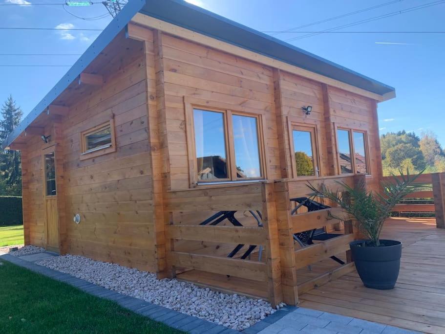 Chalet 2 Personnes Avec Jacuzzi Et Piscine Saisonniere Partagee Corcieux Ngoại thất bức ảnh