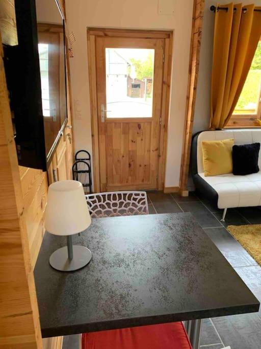 Chalet 2 Personnes Avec Jacuzzi Et Piscine Saisonniere Partagee Corcieux Ngoại thất bức ảnh